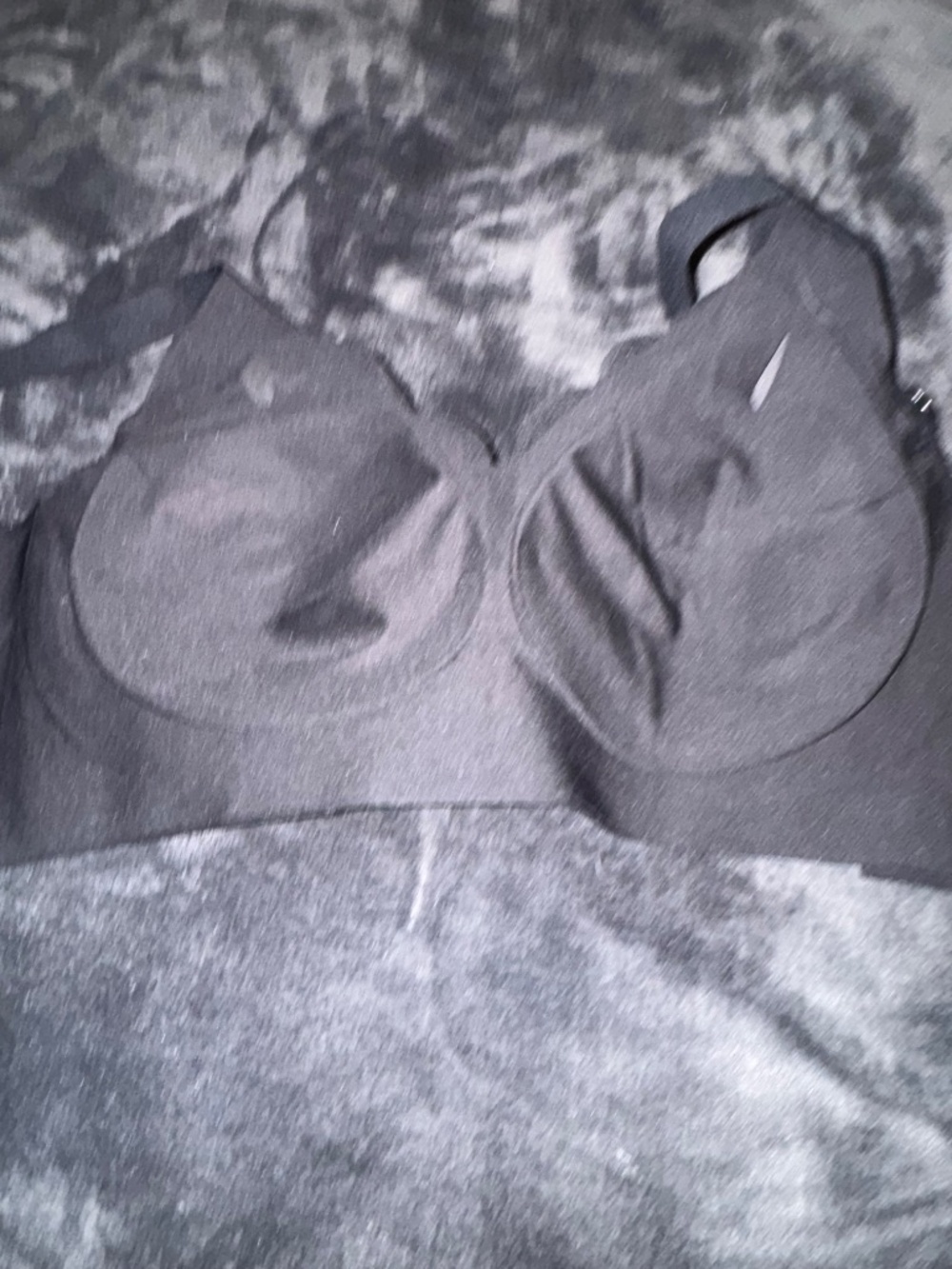 Bras - Picture 3 of 3